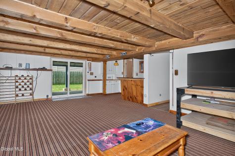 16 Golf Road Schenectady NY 12304