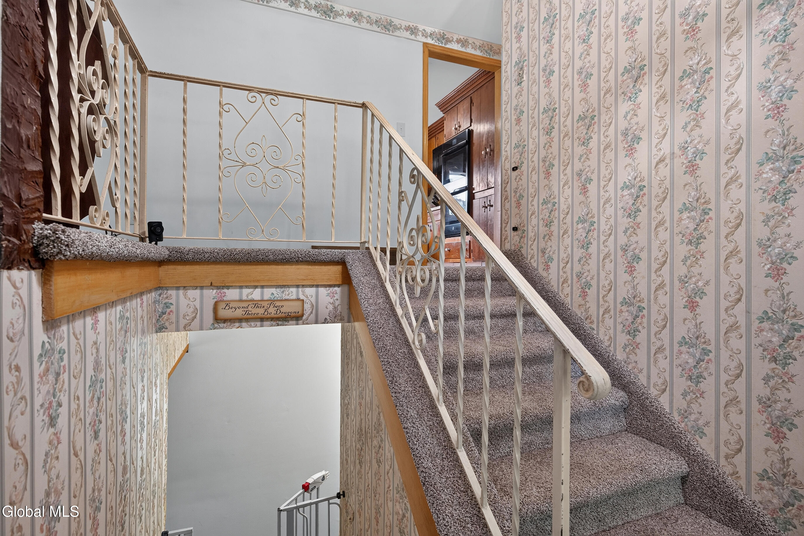 16 Golf Road Schenectady NY 12304
