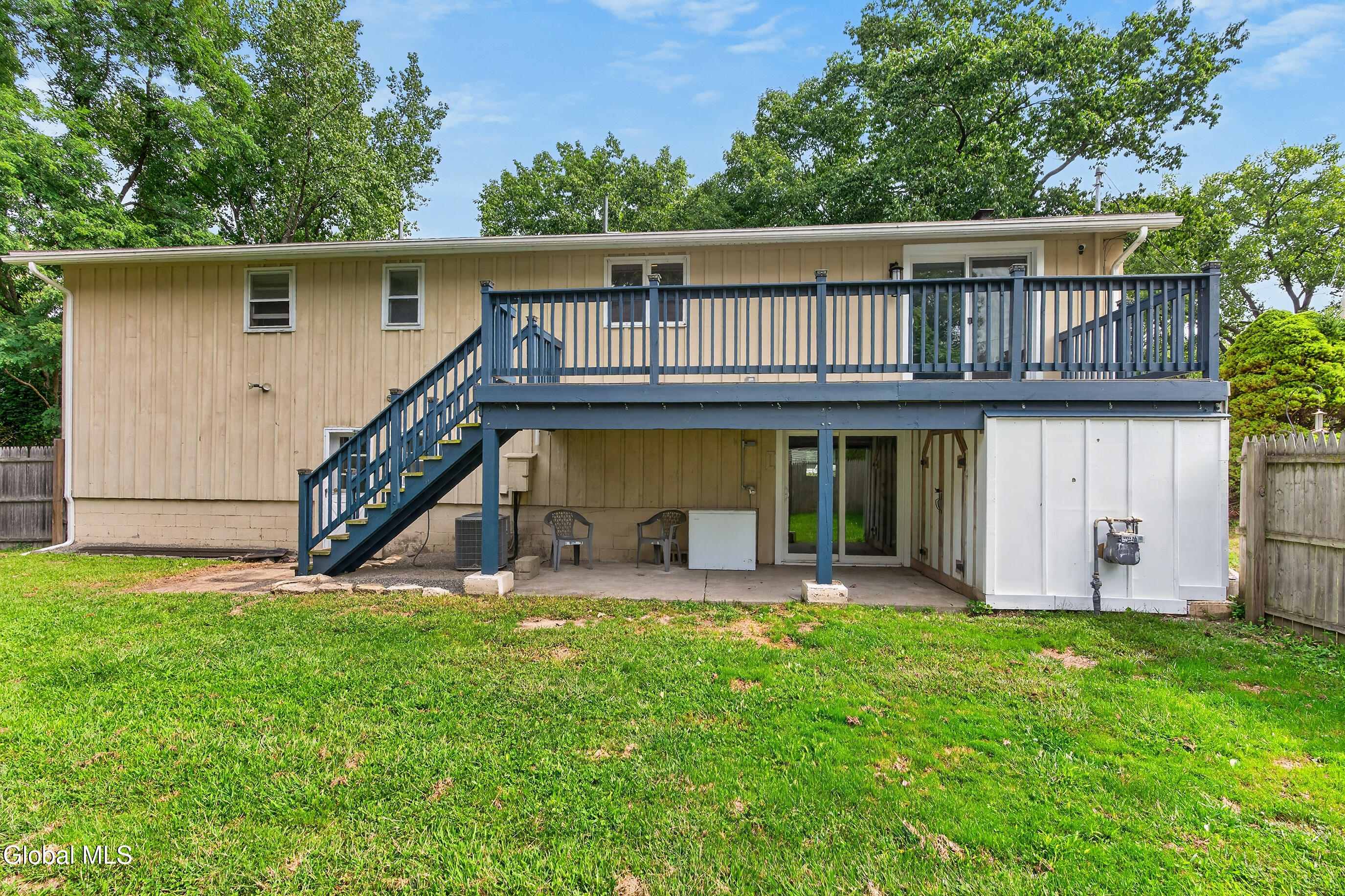 16 Golf Road Schenectady NY 12304