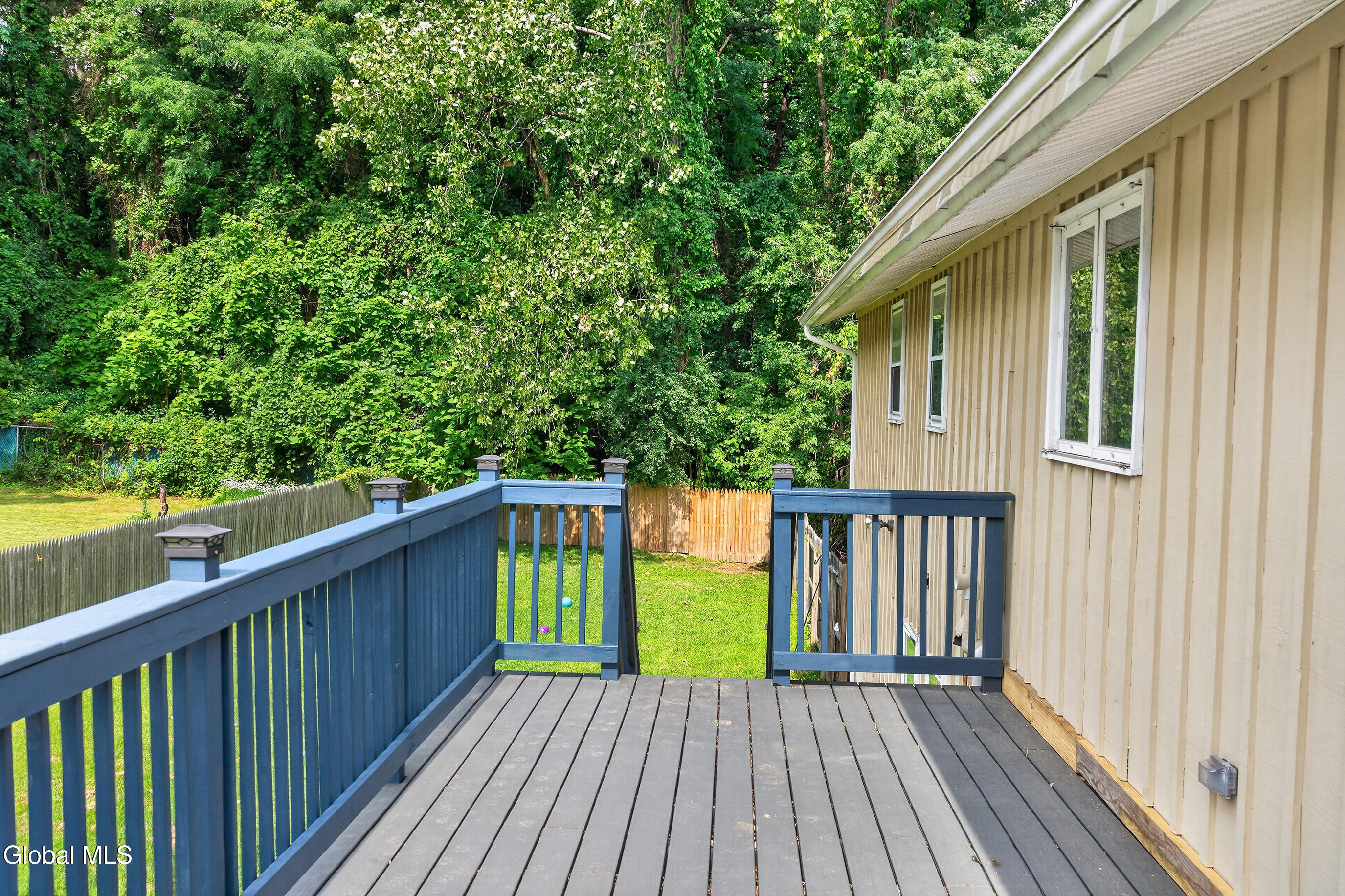 16 Golf Road Schenectady NY 12304
