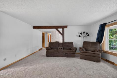 16 Golf Road Schenectady NY 12304