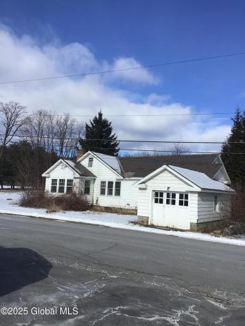 542 Maple Avenue Saratoga NY 12866