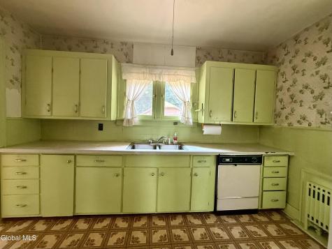19 Alexander Street Gloversville NY 12078