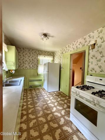 19 Alexander Street Gloversville NY 12078
