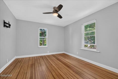 12 Cornelius Avenue Niskayuna NY 12309