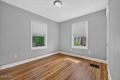 12 Cornelius Avenue Niskayuna NY 12309