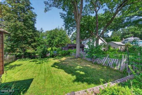 12 Cornelius Avenue Niskayuna NY 12309