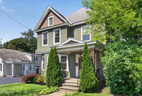 12 Cornelius Avenue Niskayuna NY 12309