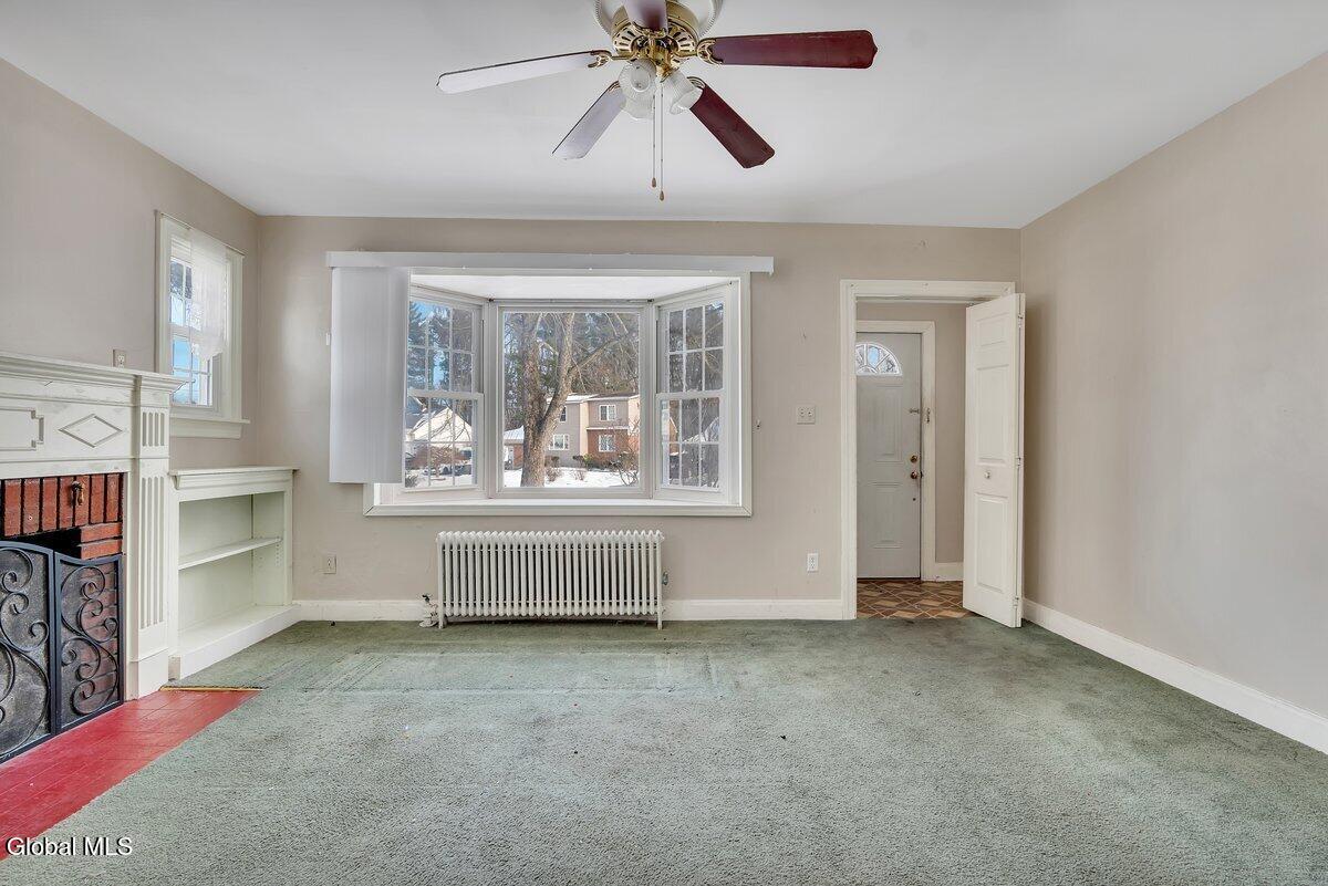 6 Mayflower Drive Schenectady NY 12306