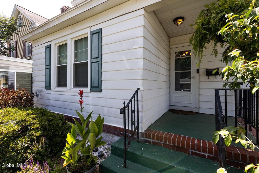 12 Clermont Street Albany NY 12203