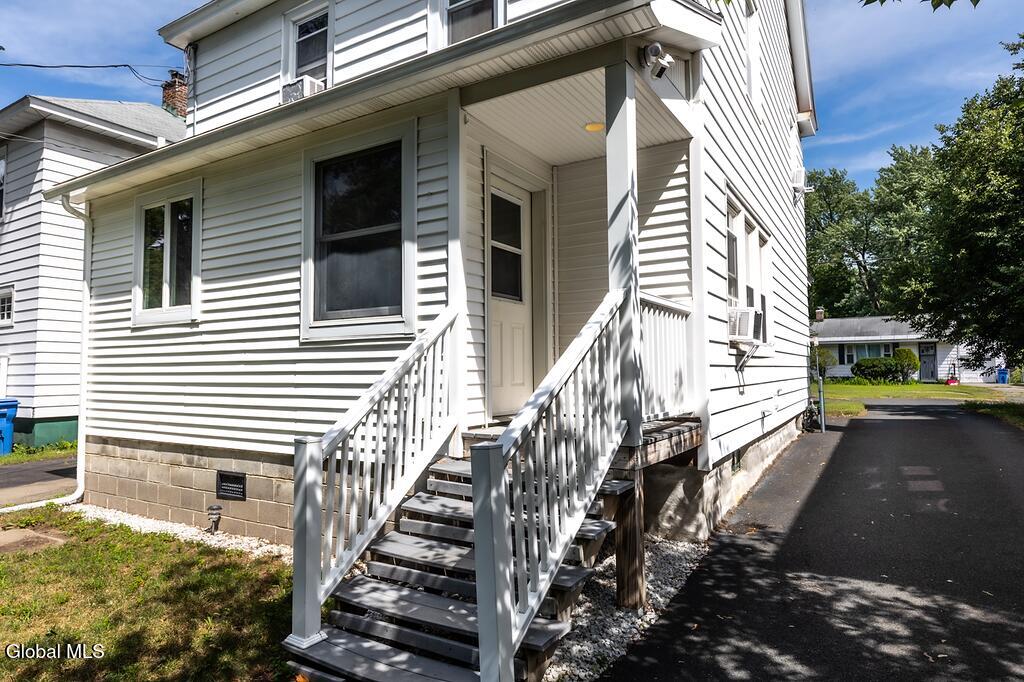 12 Clermont Street Albany NY 12203