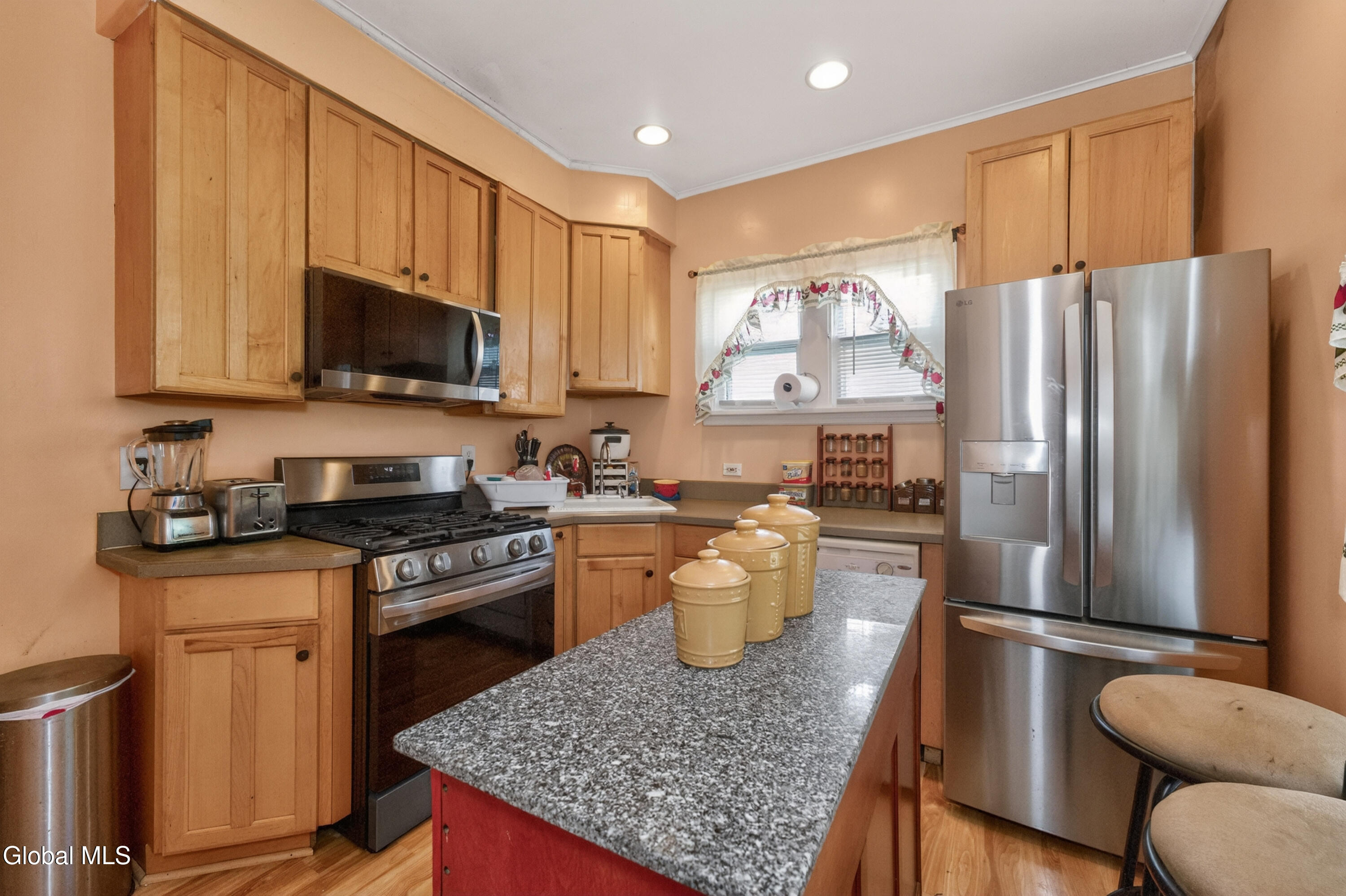1648 Randolph Road Schenectady NY 12308