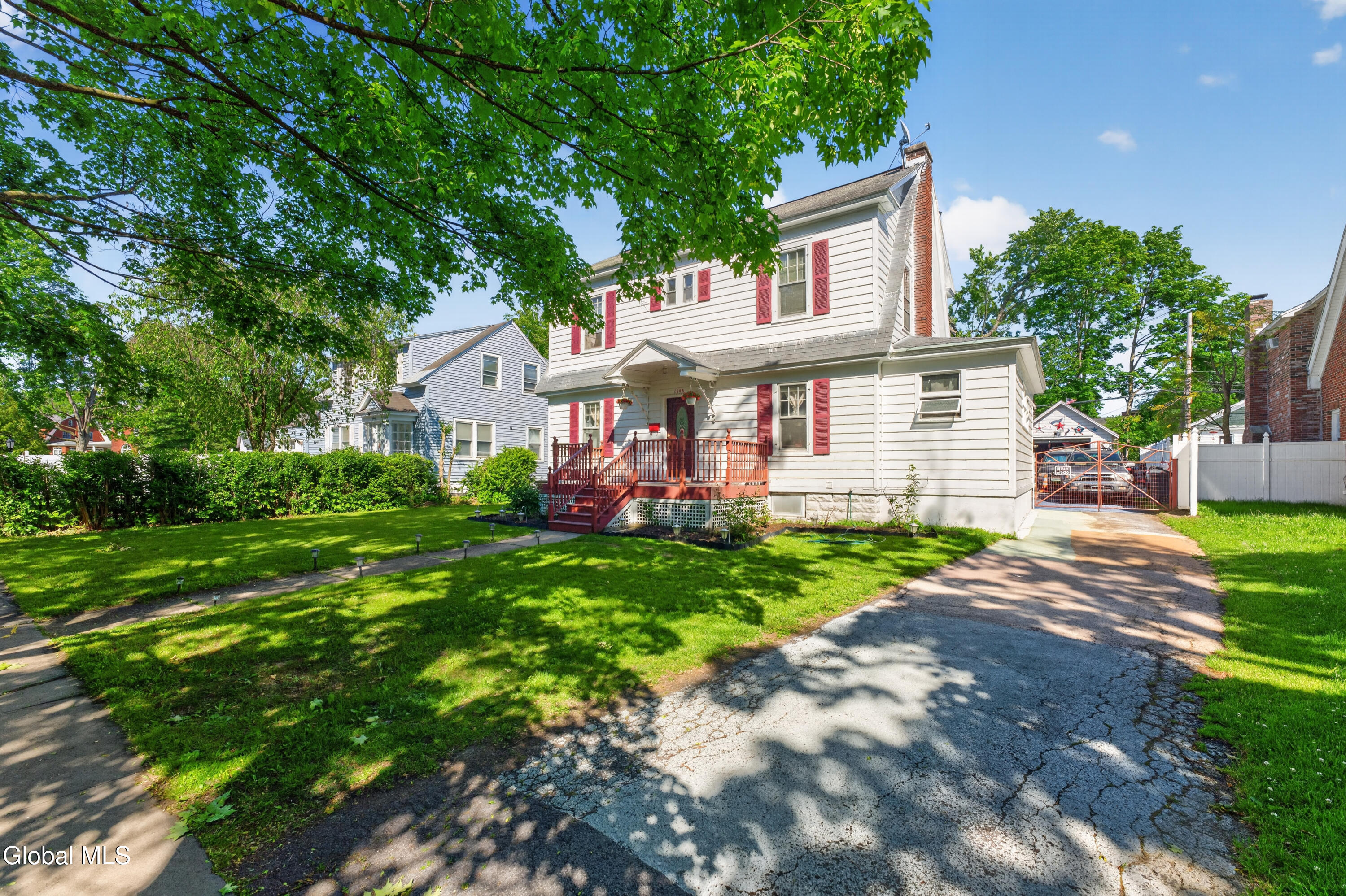 1648 Randolph Road Schenectady NY 12308