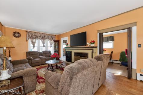1648 Randolph Road Schenectady NY 12308