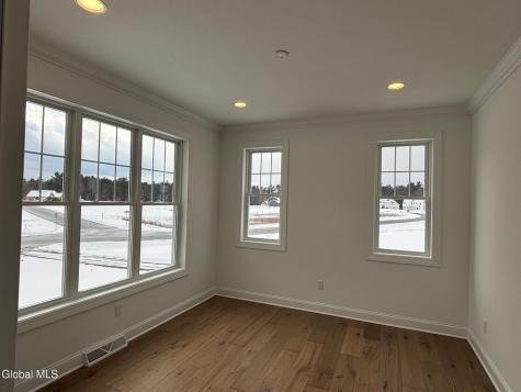 14 Brookhaven Court Saratoga Springs NY 12866