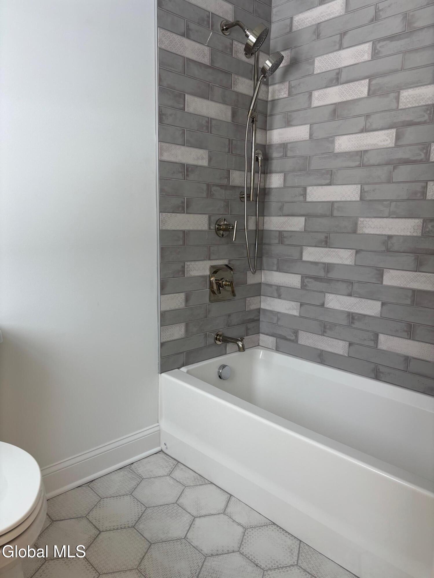 14 Brookhaven Court Saratoga Springs NY 12866