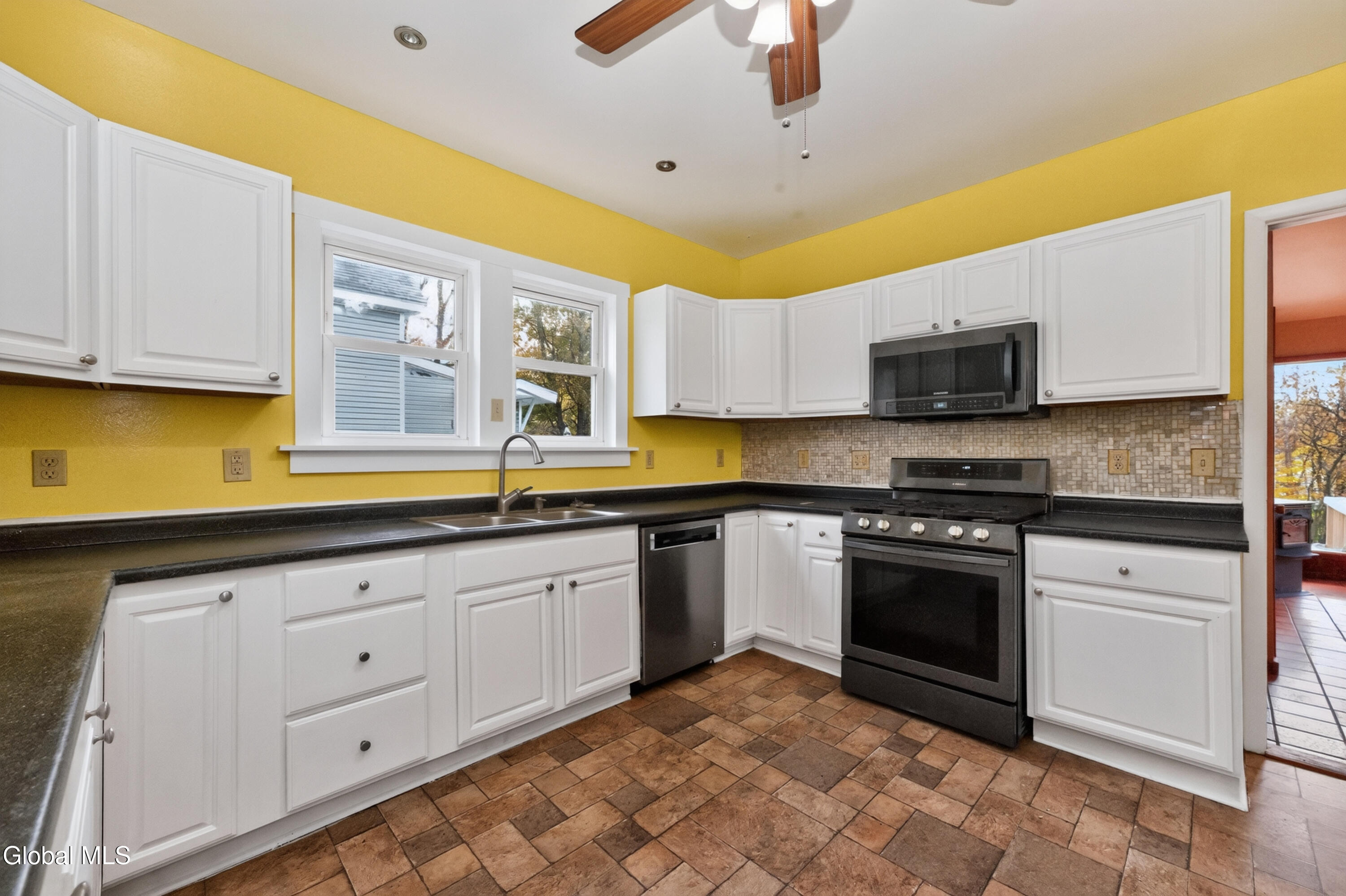 38 North Boulevard Gloversville NY 12078