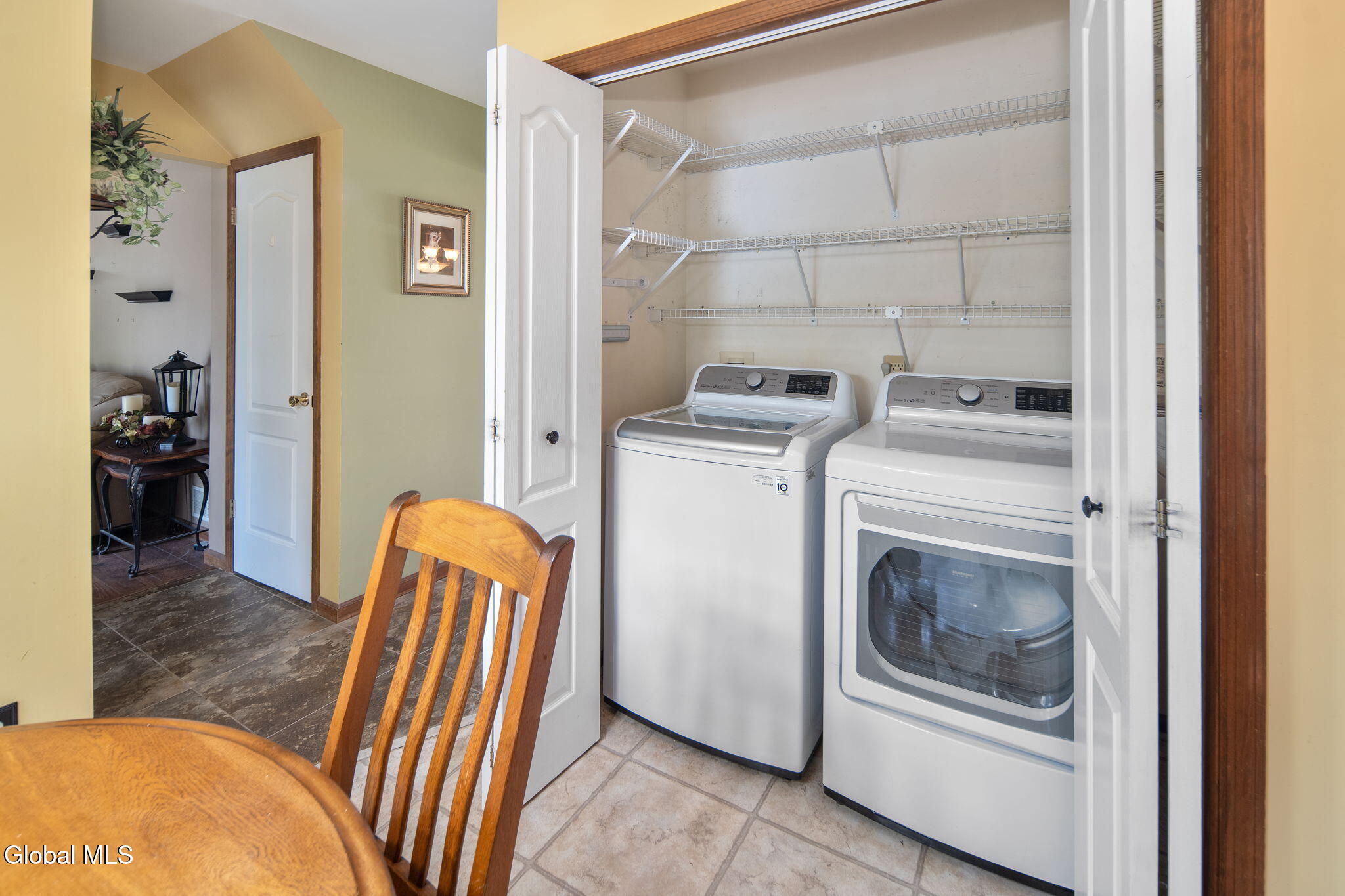 2 Cartwheel Drive Scotia NY 12302