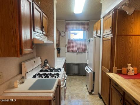 7 Fifth Avenue Gloversville NY 12078