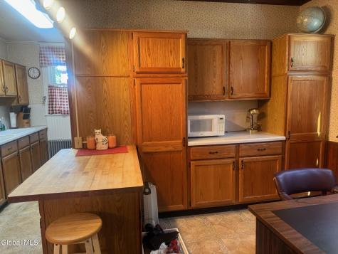 7 Fifth Avenue Gloversville NY 12078