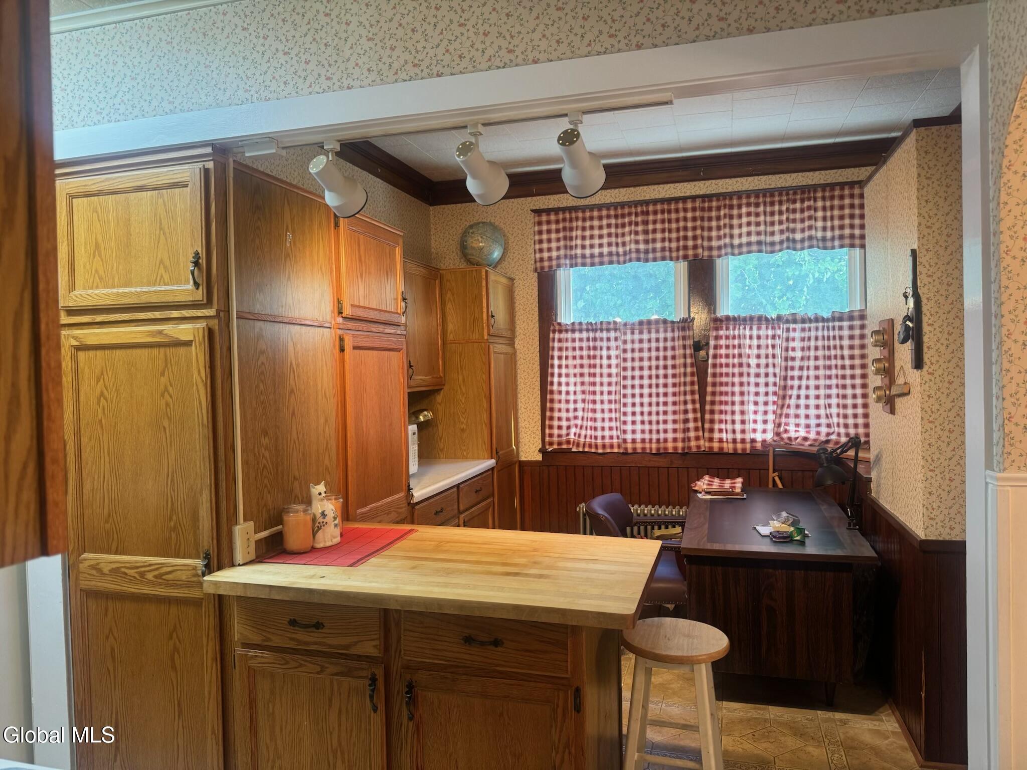 7 Fifth Avenue Gloversville NY 12078
