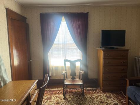 7 Fifth Avenue Gloversville NY 12078