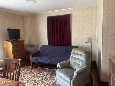 7 Fifth Avenue Gloversville NY 12078