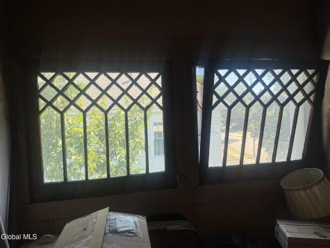 7 Fifth Avenue Gloversville NY 12078