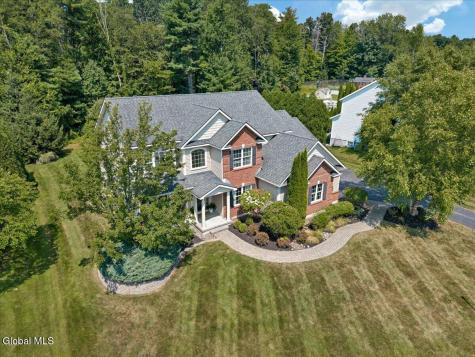 18 Tipperary Way Ballston Lake NY 12019