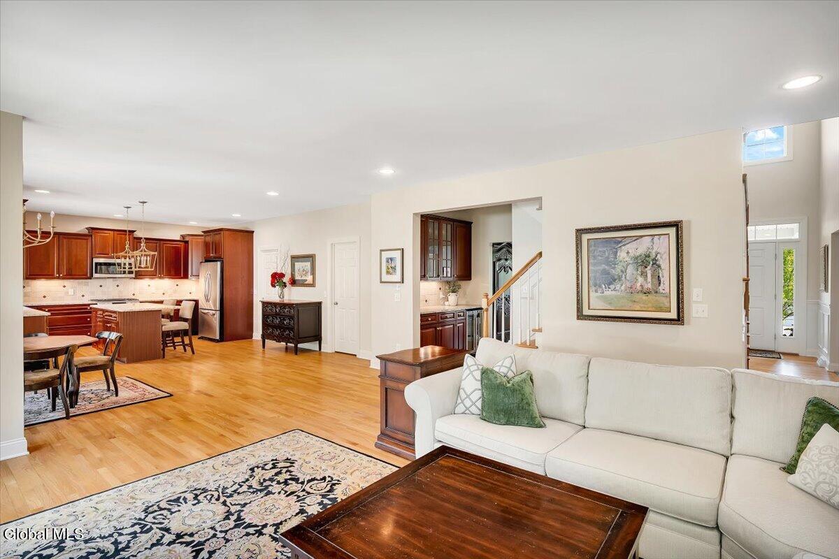 18 Tipperary Way Ballston Lake NY 12019