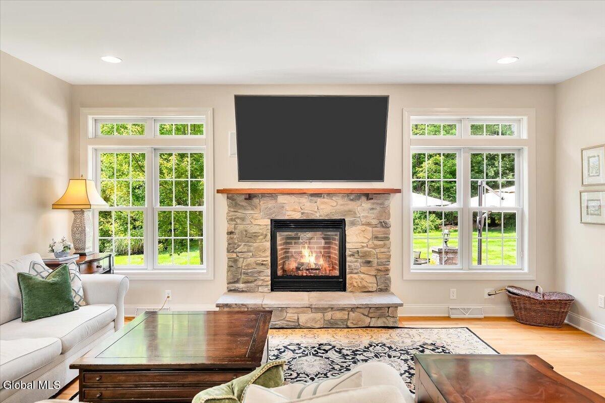 18 Tipperary Way Ballston Lake NY 12019