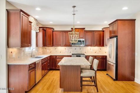 18 Tipperary Way Ballston Lake NY 12019