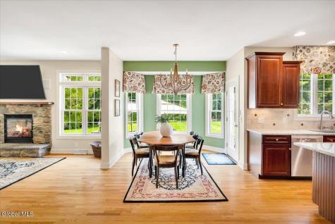 18 Tipperary Way Ballston Lake NY 12019