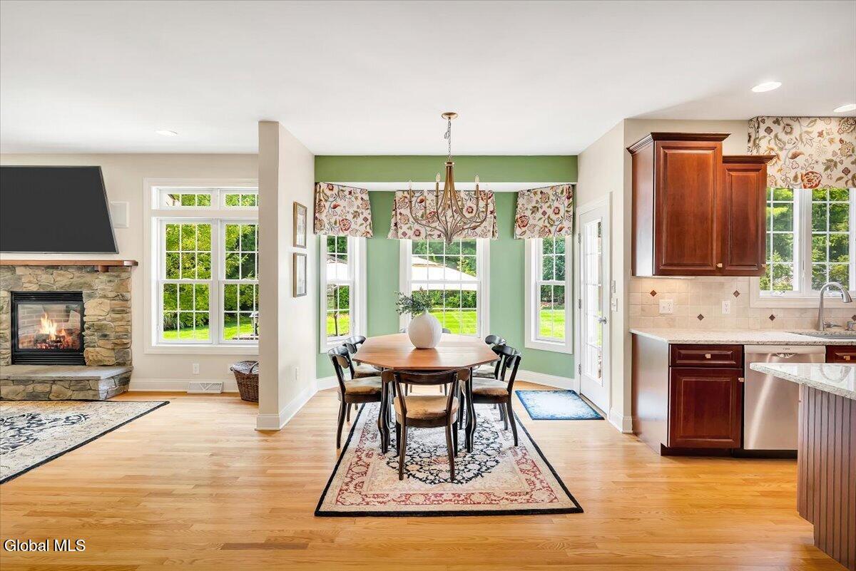 18 Tipperary Way Ballston Lake NY 12019