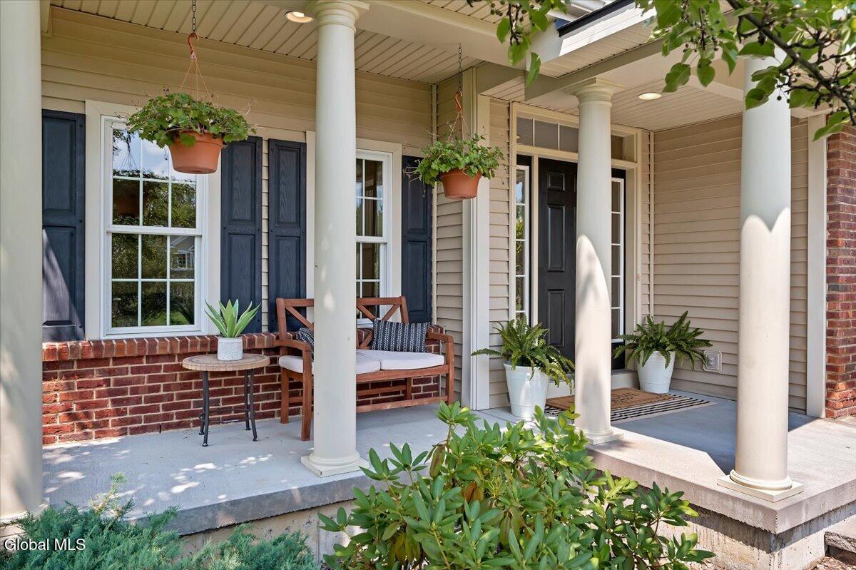 18 Tipperary Way Ballston Lake NY 12019