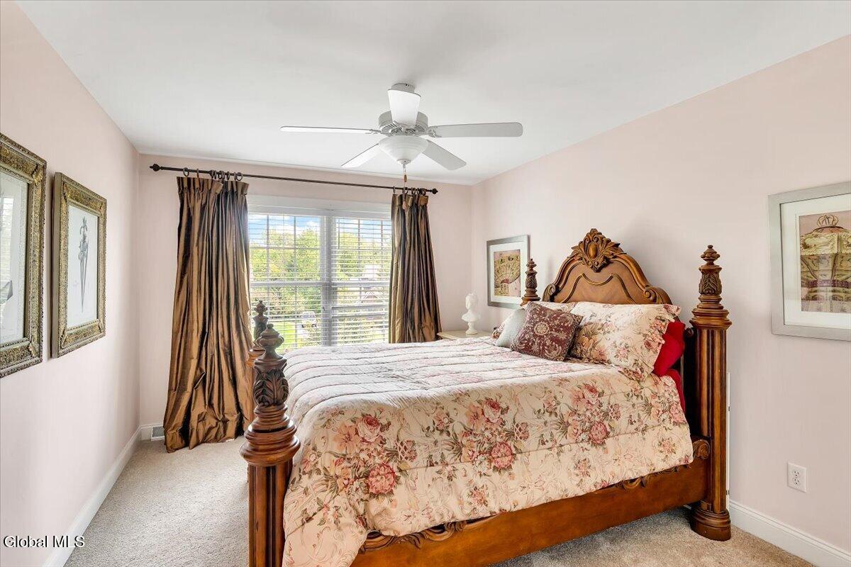 18 Tipperary Way Ballston Lake NY 12019