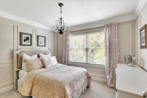 18 Tipperary Way Ballston Lake NY 12019