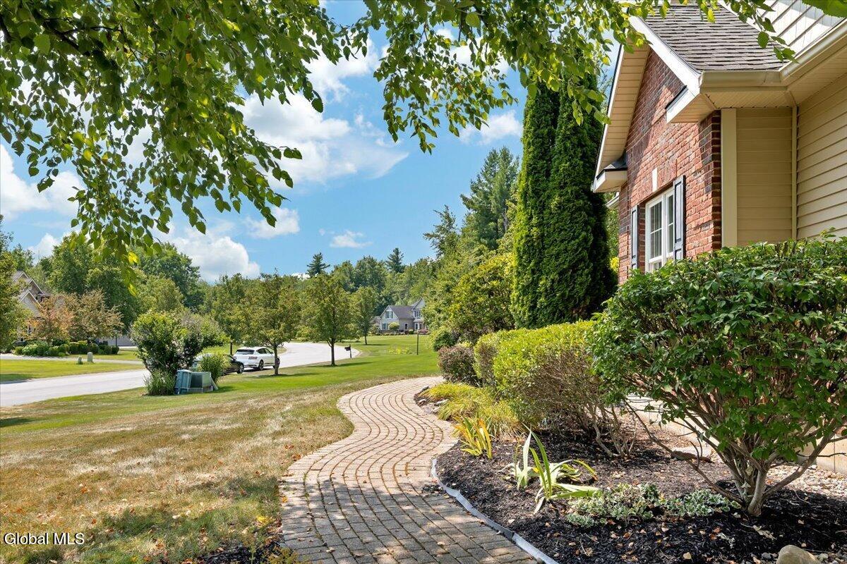 18 Tipperary Way Ballston Lake NY 12019