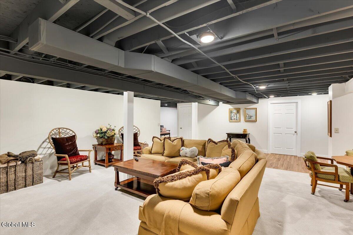 18 Tipperary Way Ballston Lake NY 12019