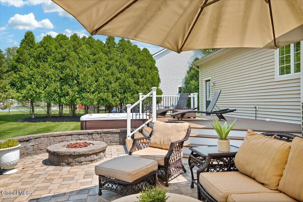18 Tipperary Way Ballston Lake NY 12019