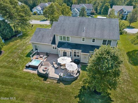 18 Tipperary Way Ballston Lake NY 12019