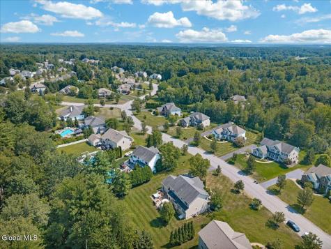 18 Tipperary Way Ballston Lake NY 12019