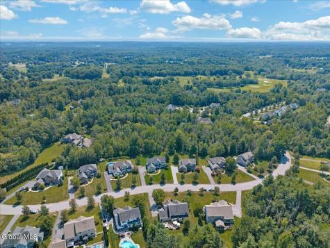18 Tipperary Way Ballston Lake NY 12019