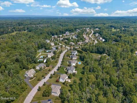 18 Tipperary Way Ballston Lake NY 12019