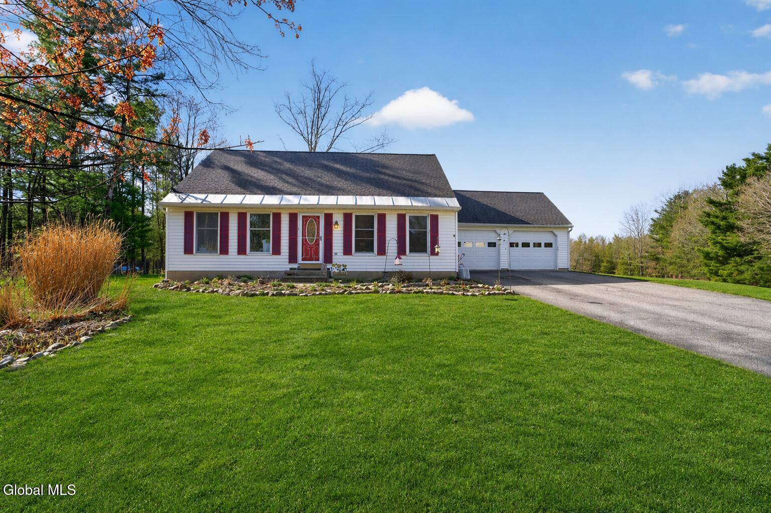 198 2nd Dyke Road Averill Park NY 12018