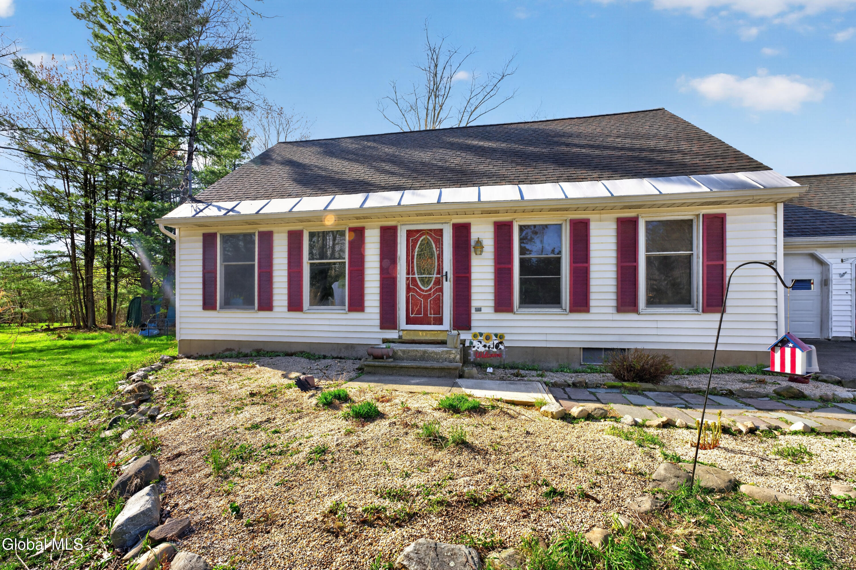198 2nd Dyke Road Averill Park NY 12018
