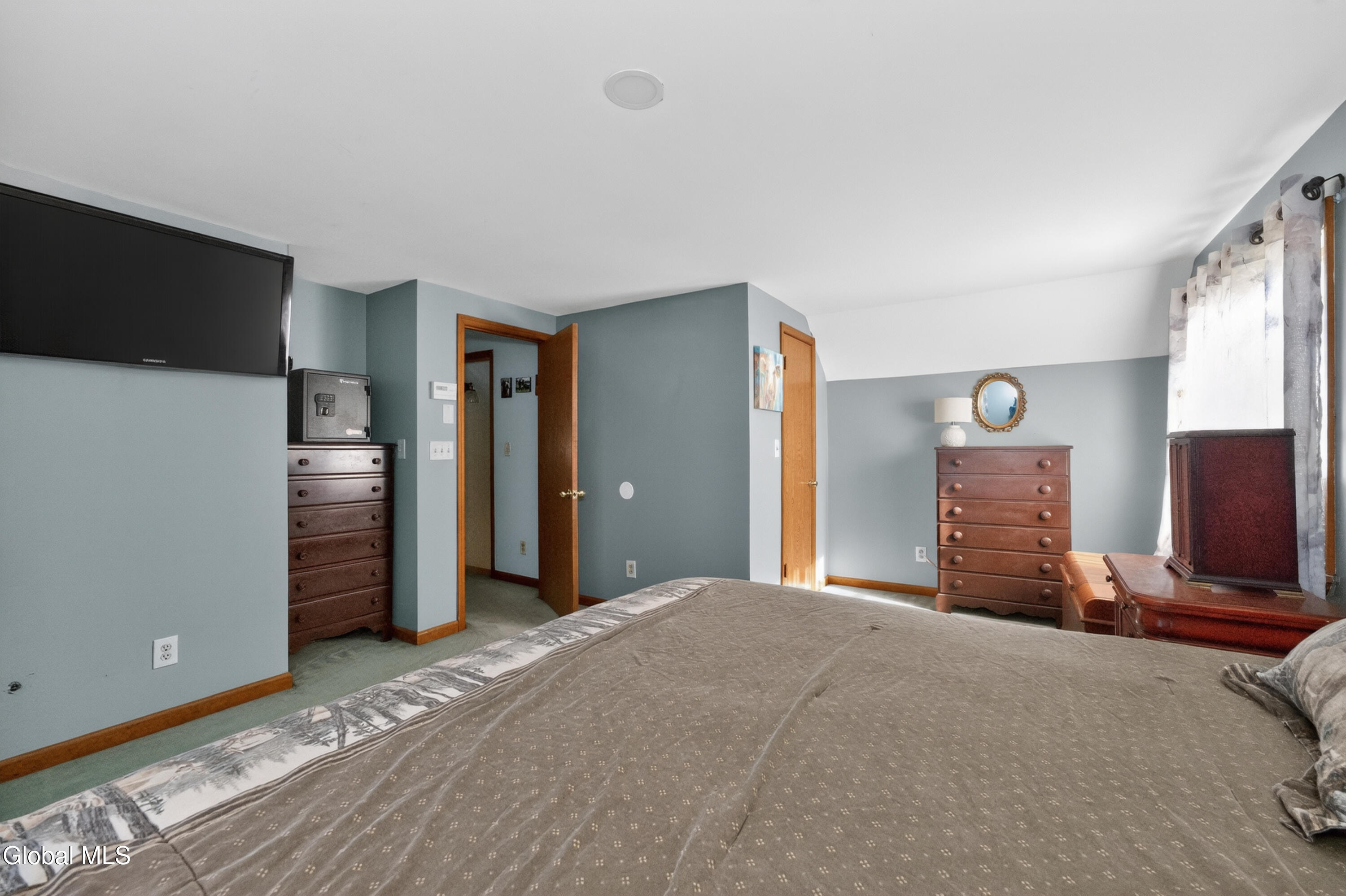198 2nd Dyke Road Averill Park NY 12018