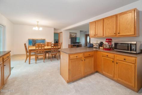 1129 Meadowdale Road Altamont NY 12009