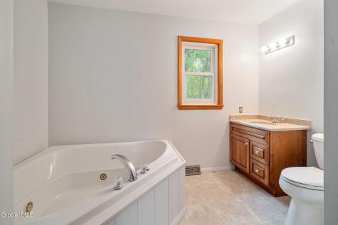 1129 Meadowdale Road Altamont NY 12009