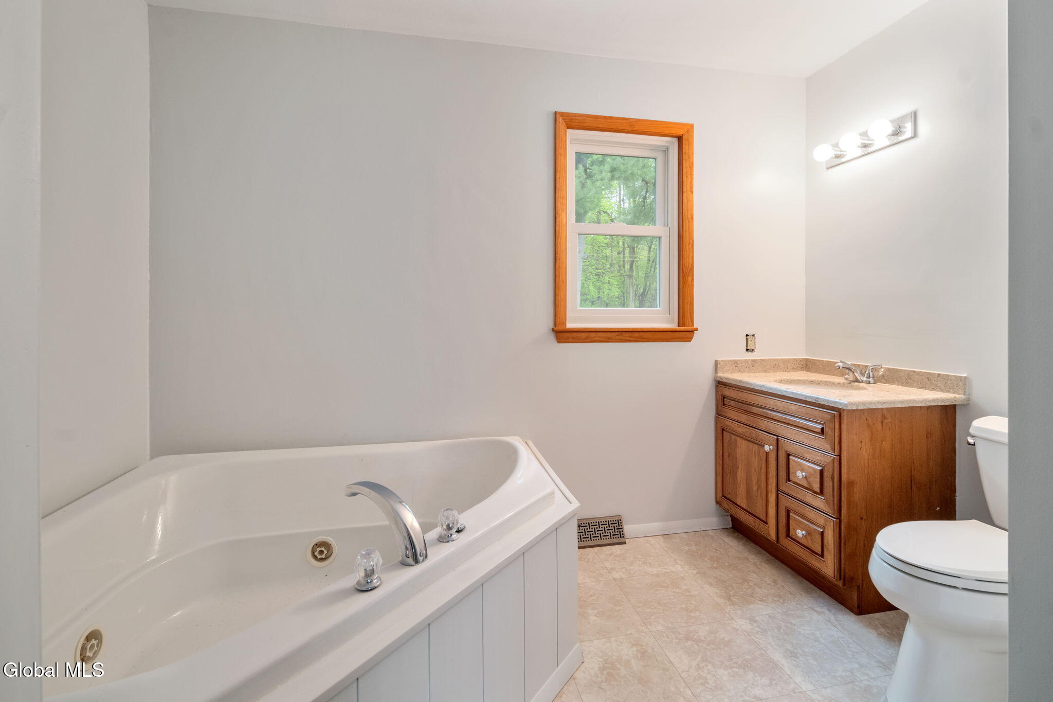 1129 Meadowdale Road Altamont NY 12009